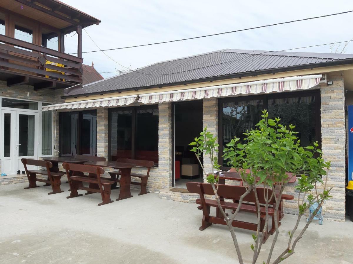 La Babusca Hotel Două Mai Kültér fotó